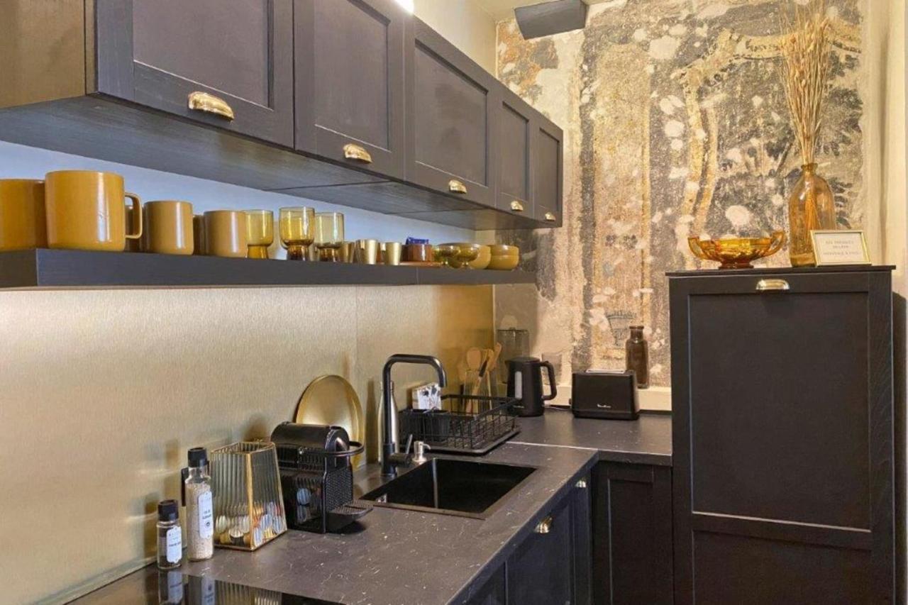 Appartement Les fresques de Léon à Tournus Extérieur photo