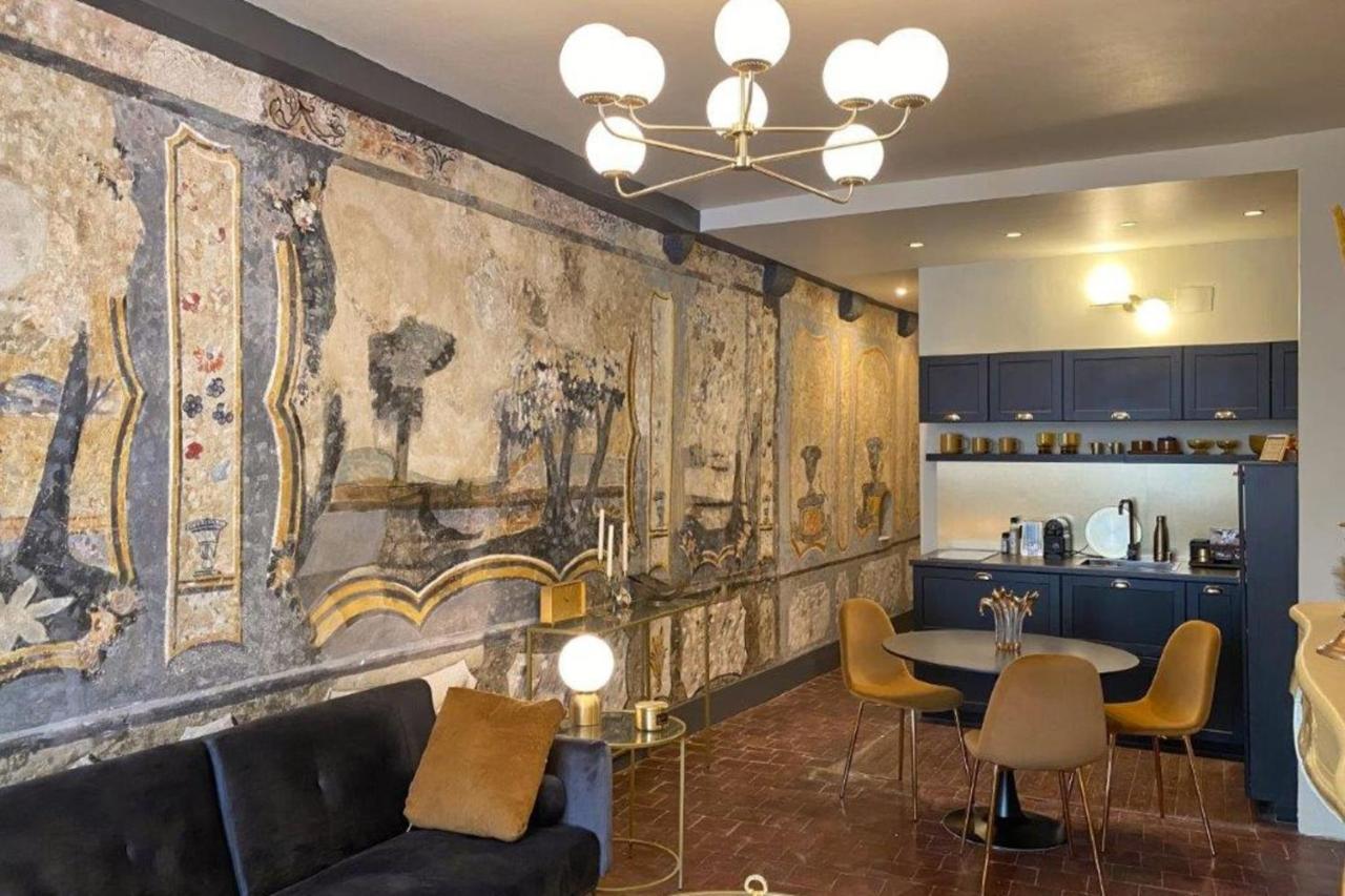 Appartement Les fresques de Léon à Tournus Extérieur photo