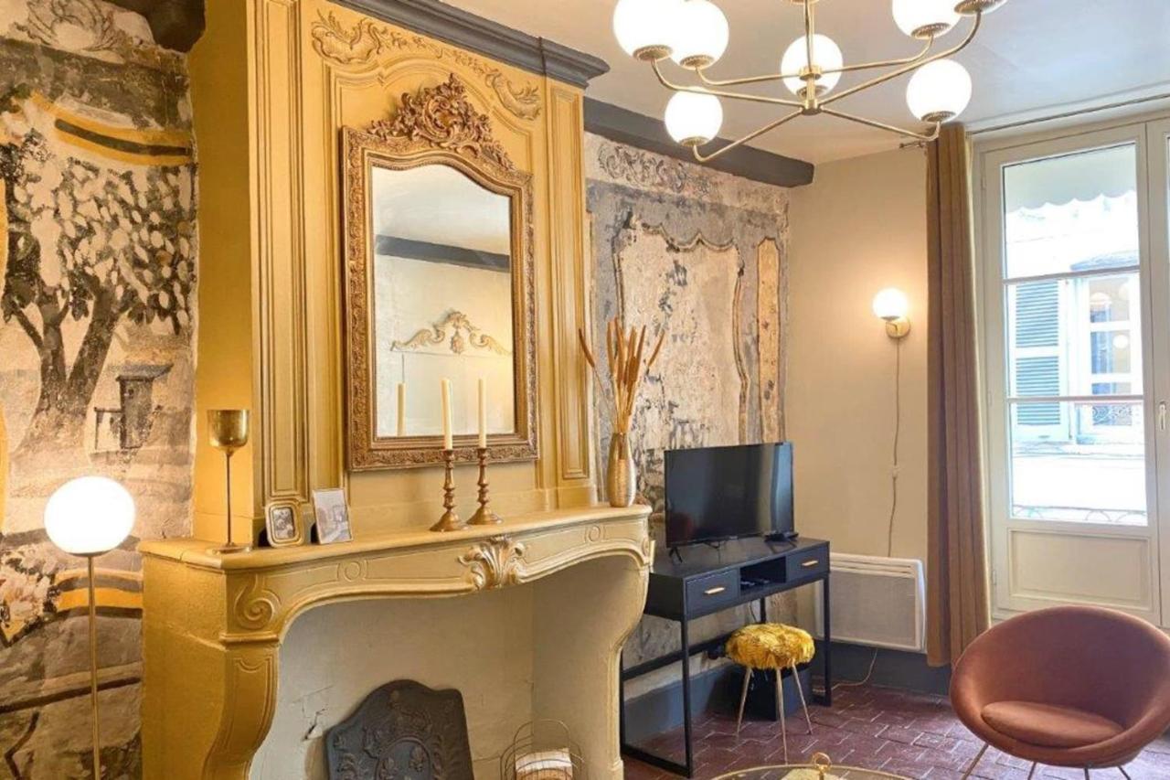 Appartement Les fresques de Léon à Tournus Extérieur photo